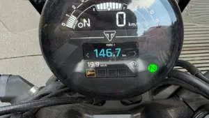 Triumph Trident 660 (2025)  (3)