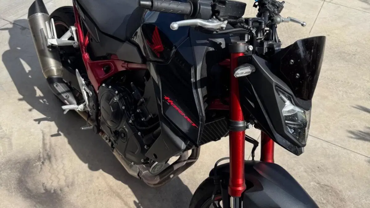 Honda CB 750 Hornet (2023 - 24) 