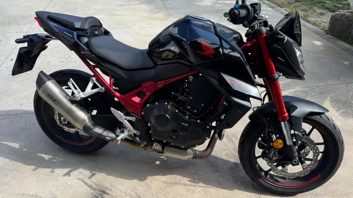 Honda CB 750 Hornet (2023 - 24)  (2)