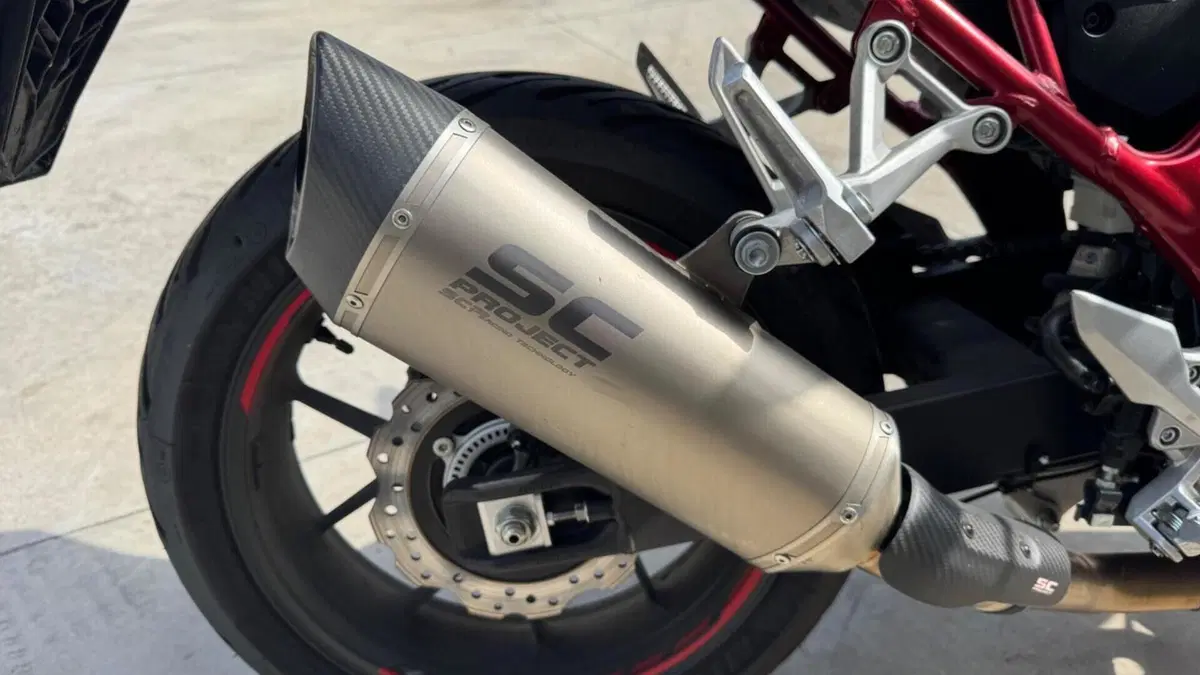 Honda CB 750 Hornet (2023 - 24)  (5)