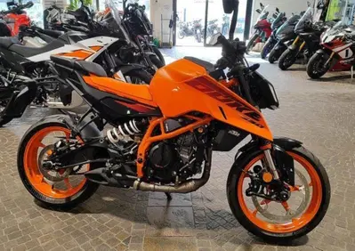 KTM 390 Duke (2024 - 25) - Annuncio 10036697