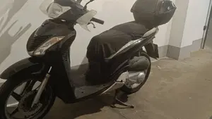 Honda SH 150i (2009 - 12) 