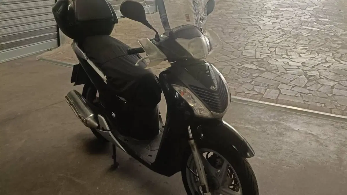 Honda SH 150i (2009 - 12)  (2)