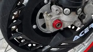 Honda CRF 250R (2005)  (5)