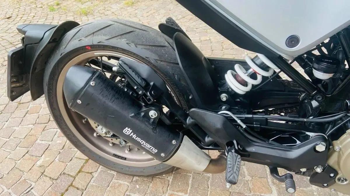 Husqvarna Vitpilen 401 (2021 - 23)  (7)