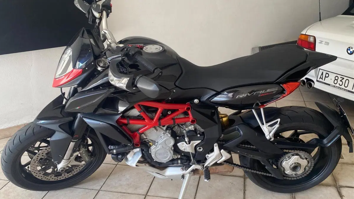 MV Agusta Rivale 800 EAS (2013 - 15)  (3)