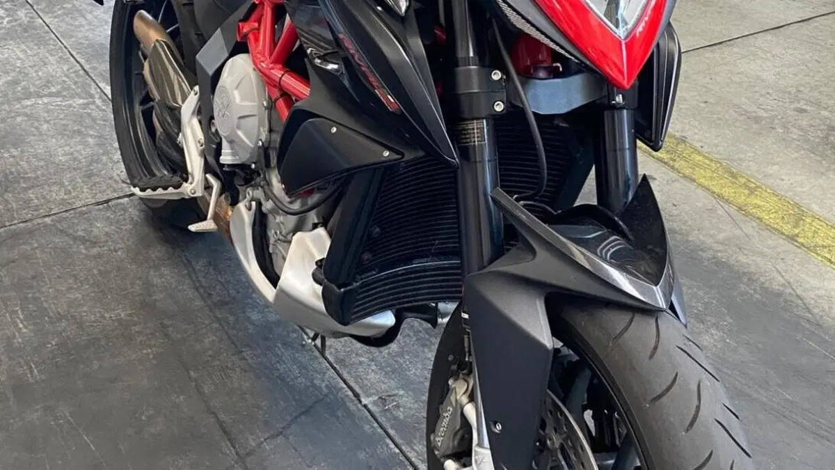 MV Agusta Rivale 800 EAS (2013 - 15)  (5)