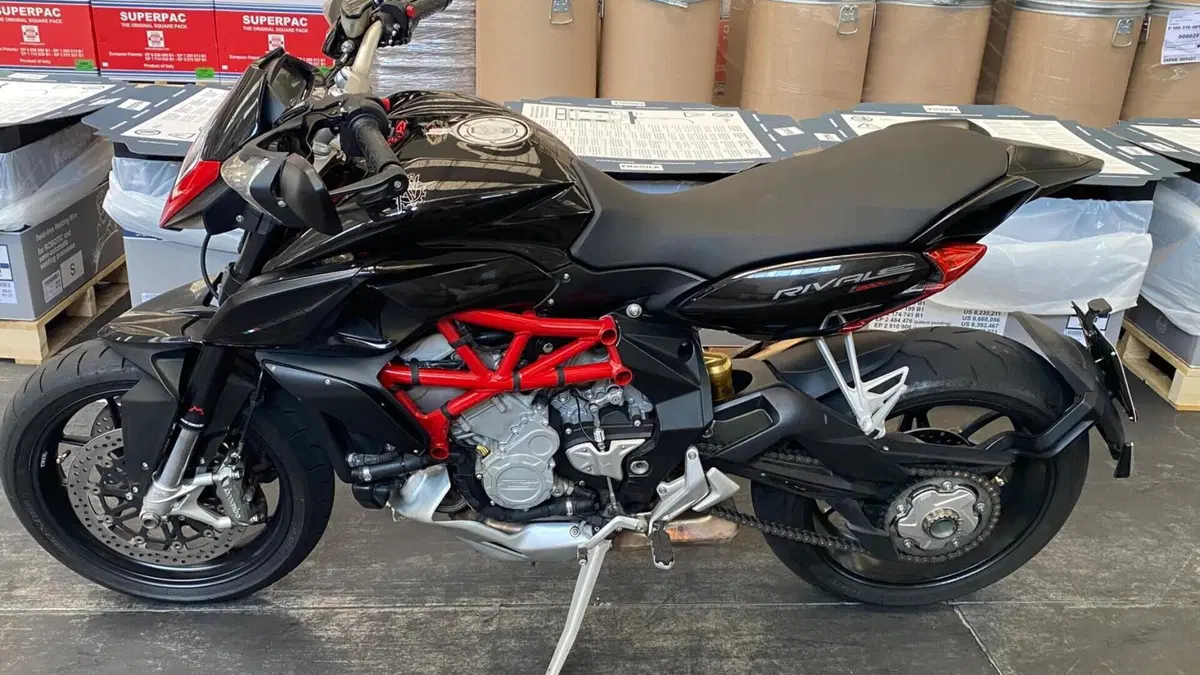 MV Agusta Rivale 800 EAS (2013 - 15)  (6)