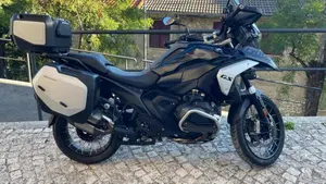 Bmw R 1300 GS Triple Black (2023 - 26)  (3)