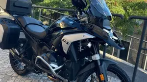 Bmw R 1300 GS Triple Black (2023 - 26)  (4)