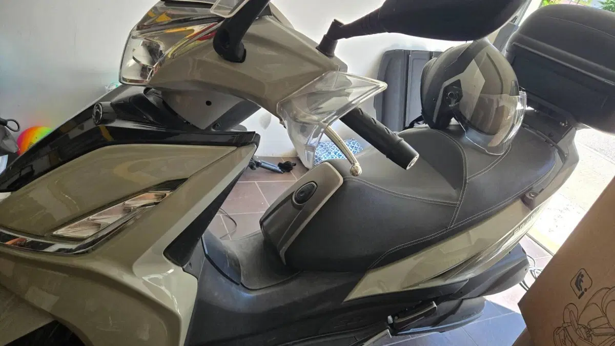 Kymco Agility 300i Noodoe (2020)  (2)