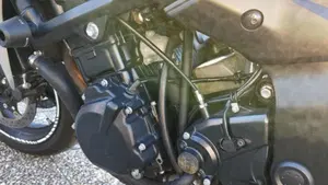 Suzuki GSR 750 (2010 - 15)  (6)