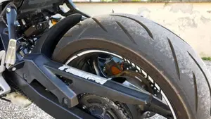 Suzuki GSR 750 (2010 - 15)  (7)