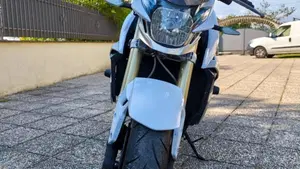 Suzuki GSR 750 (2010 - 15)  (11)