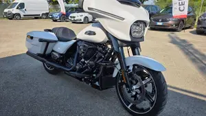 Harley-Davidson Street Glide (2024 - 26) 