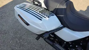 Harley-Davidson Street Glide (2024 - 26)  (6)