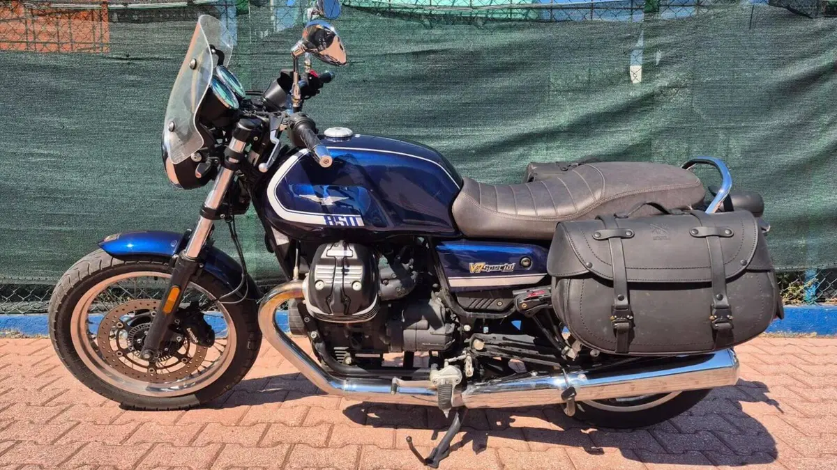 Moto Guzzi V7 Special (2021 - 24) 