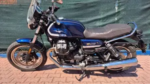 Moto Guzzi V7 Special (2021 - 24)  (3)