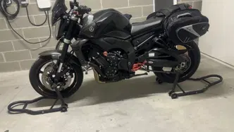 Yamaha FZ1 (2006 - 16) usata