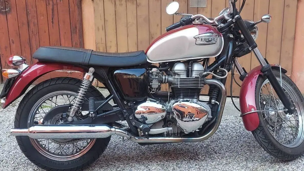 Triumph Bonneville 800 (2002 - 07) 