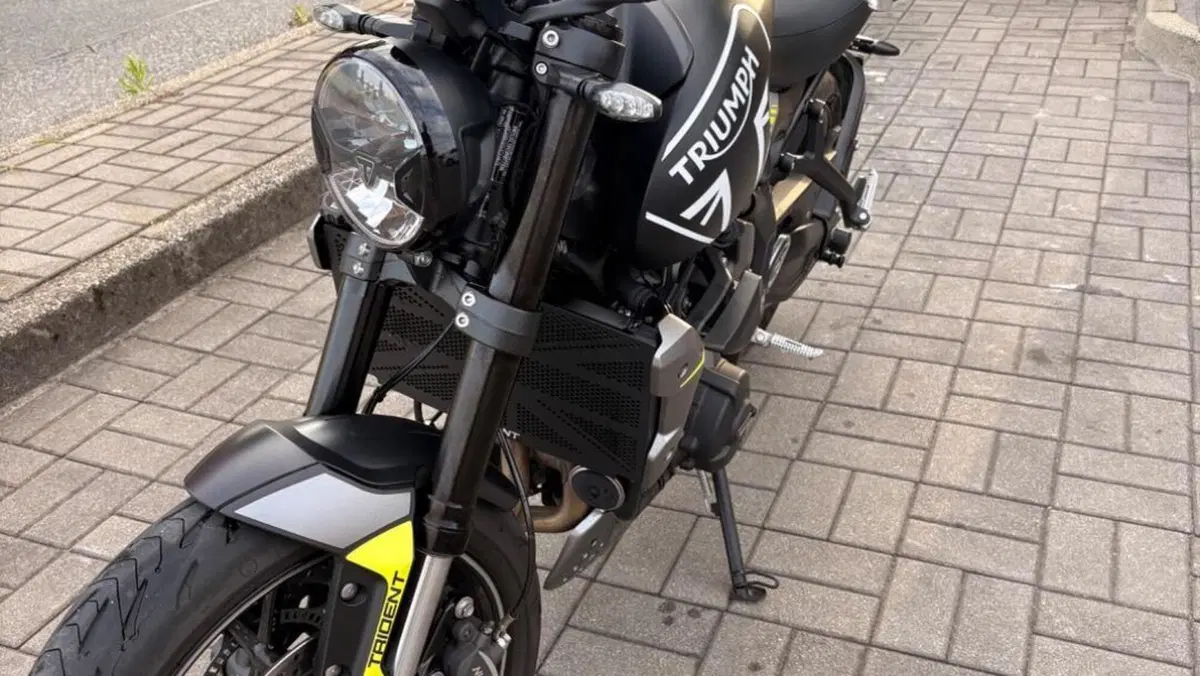 Triumph Trident 660 (2021 - 24)  (2)
