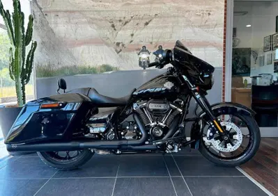 Harley-Davidson Street Glide Special (2021 - 23) - Annuncio 10044270