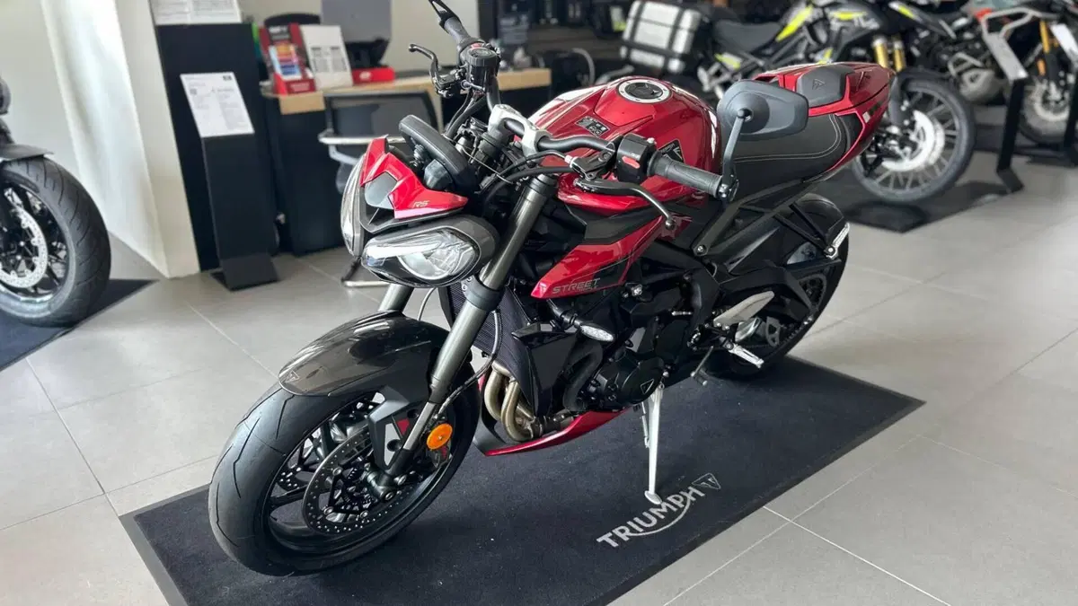 Triumph Street Triple 765 RS (2023 - 26)  (4)