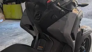 Yamaha Tricity 300 (2021 - 24)  (4)
