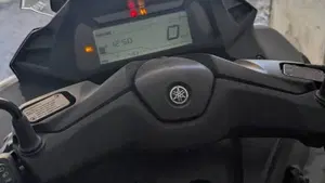 Yamaha Tricity 300 (2021 - 24)  (9)