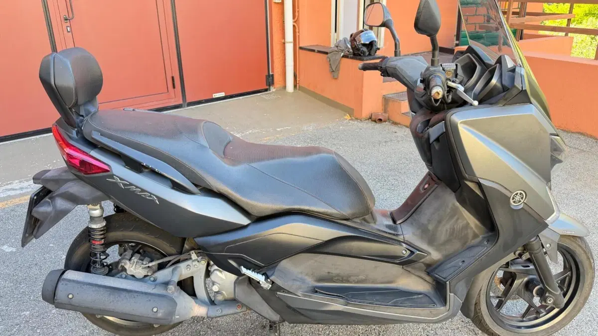 Yamaha X-Max 250 Iron Max ABS (2016)  (4)
