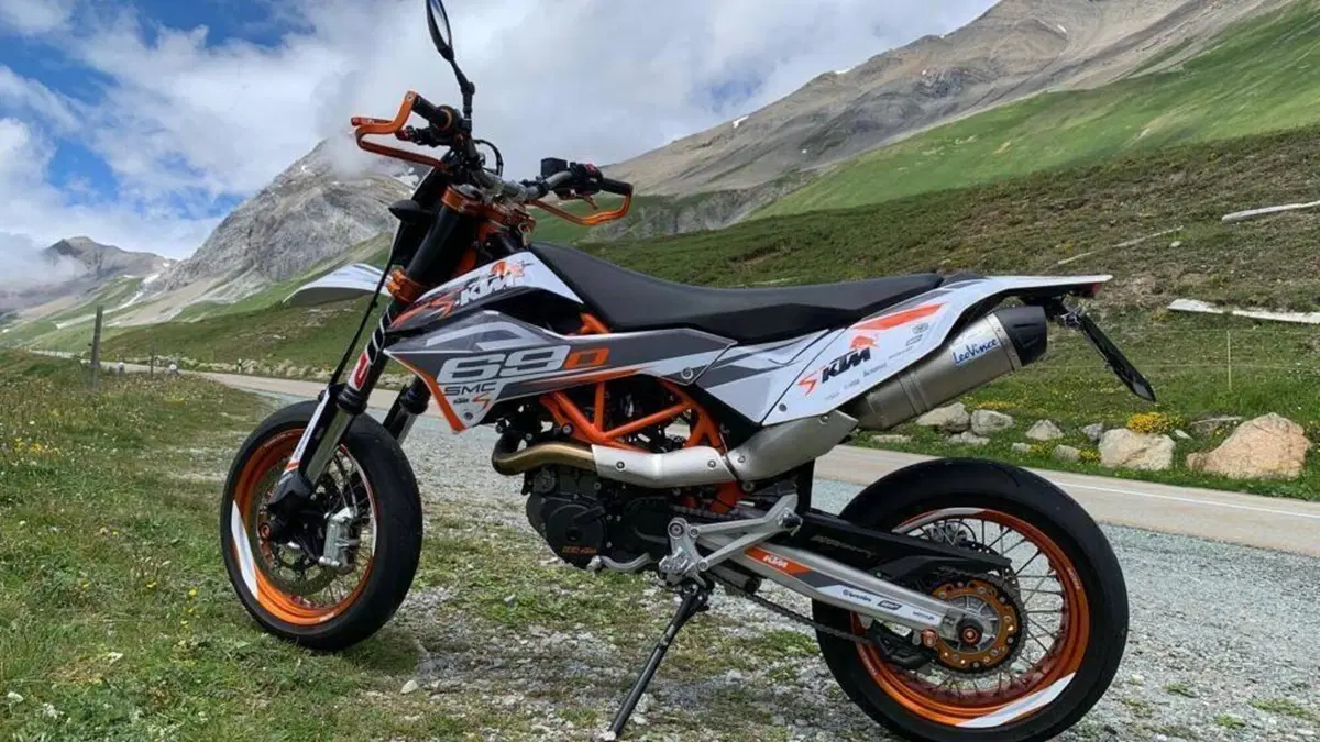 KTM 690 SMC R (2012 -17)  (2)