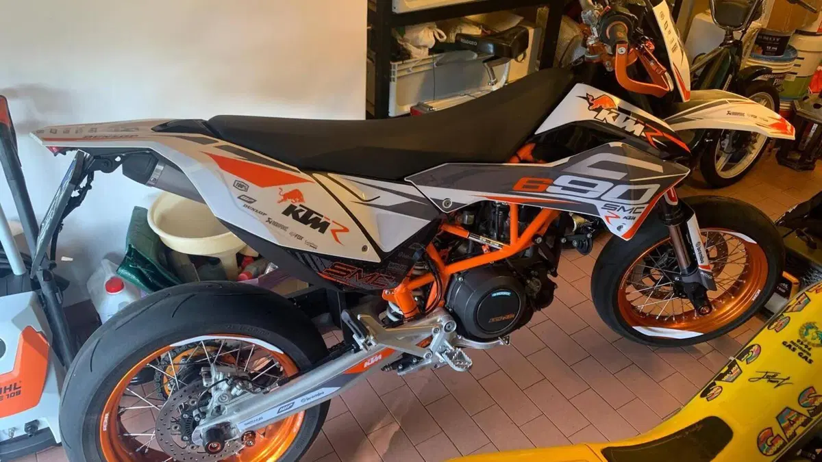 KTM 690 SMC R (2012 -17)  (3)