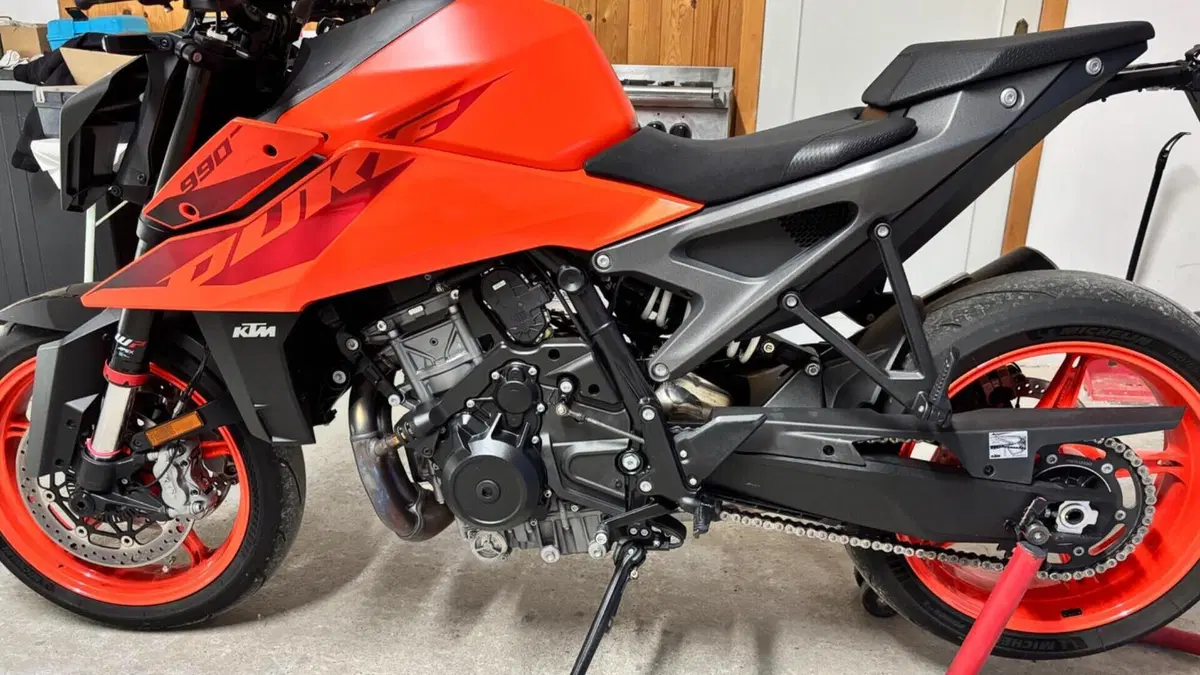 KTM 990 Duke (2024 - 26) 