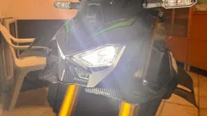 Kawasaki Z 900 SE (2025 - 26)  (7)