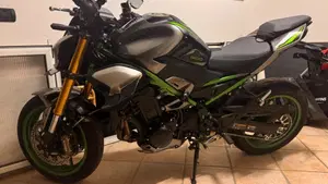 Kawasaki Z 900 SE (2025 - 26)  (12)