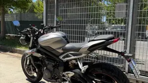 Triumph Street Triple RS (2017 - 19)  (2)