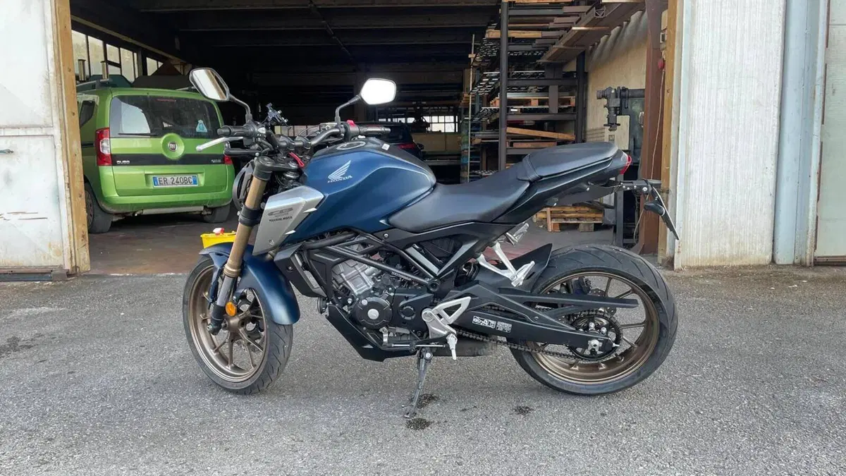 Honda CB 125 R (2021 - 23)  (3)
