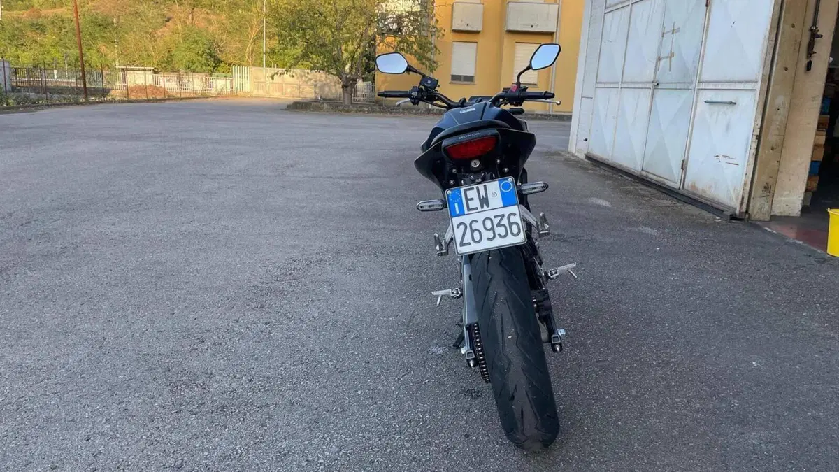Honda CB 125 R (2021 - 23)  (4)