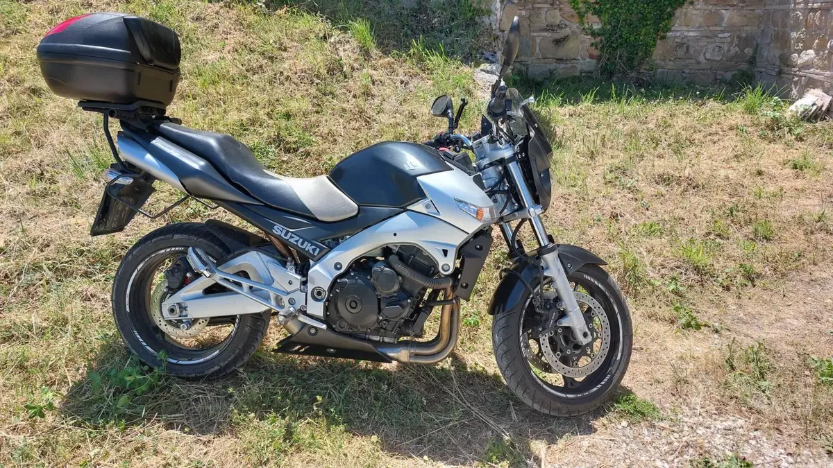 Suzuki GSR 600 (2006 - 11) 