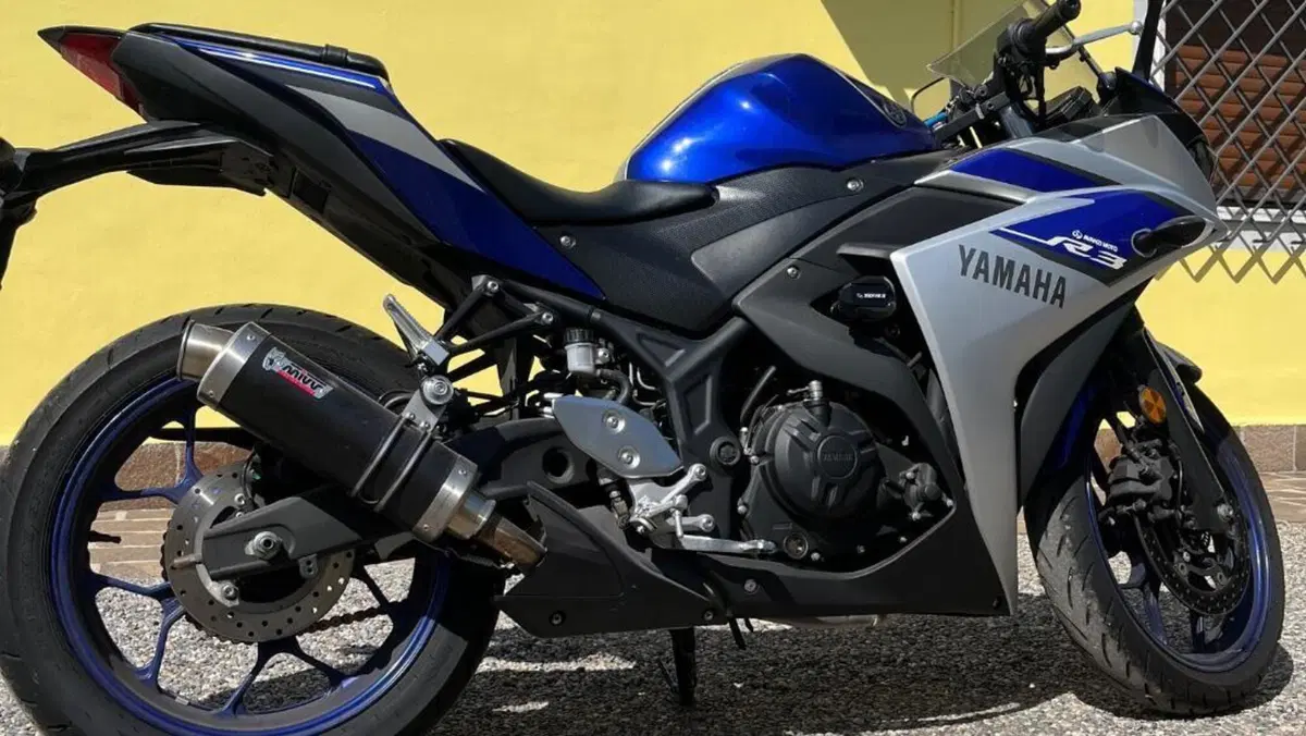 Yamaha YZF R3 (2015 - 17)  (2)