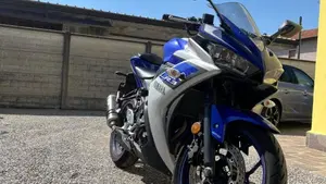 Yamaha YZF R3 (2015 - 17)  (3)