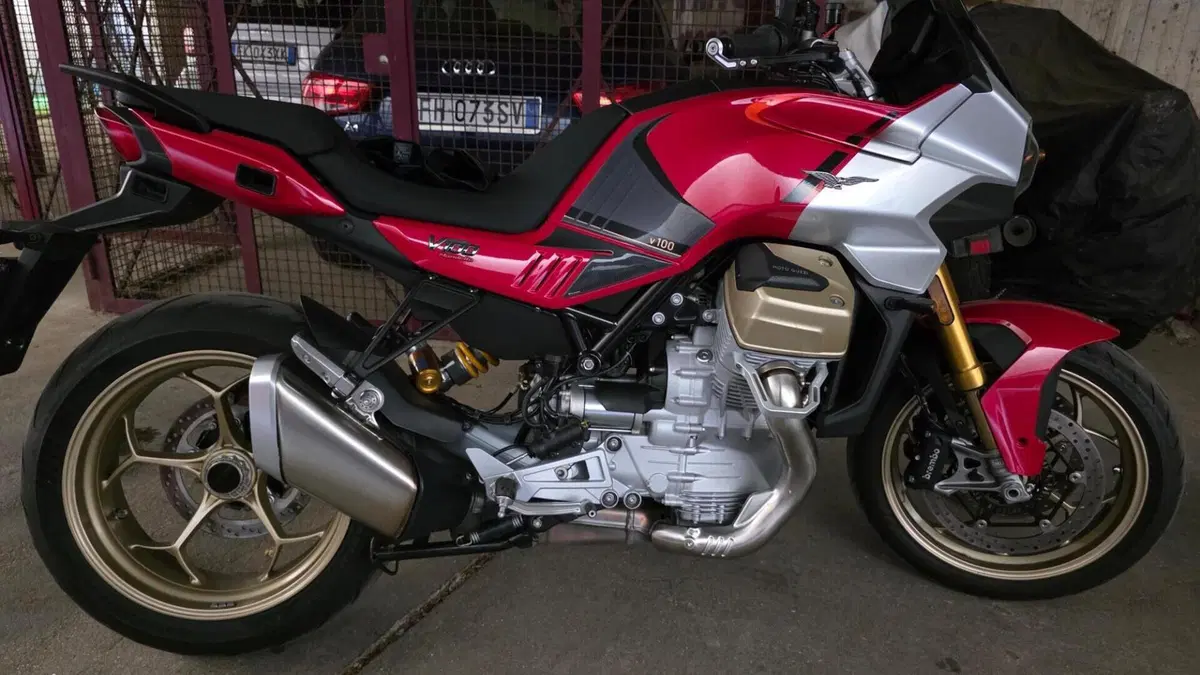 Moto Guzzi V100 Mandello S (2025 - 26) 