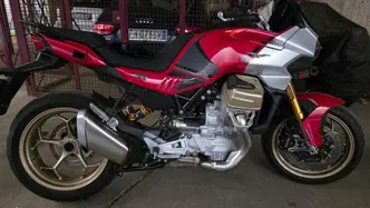 Moto Guzzi V100 Mandello S (2025 - 26)