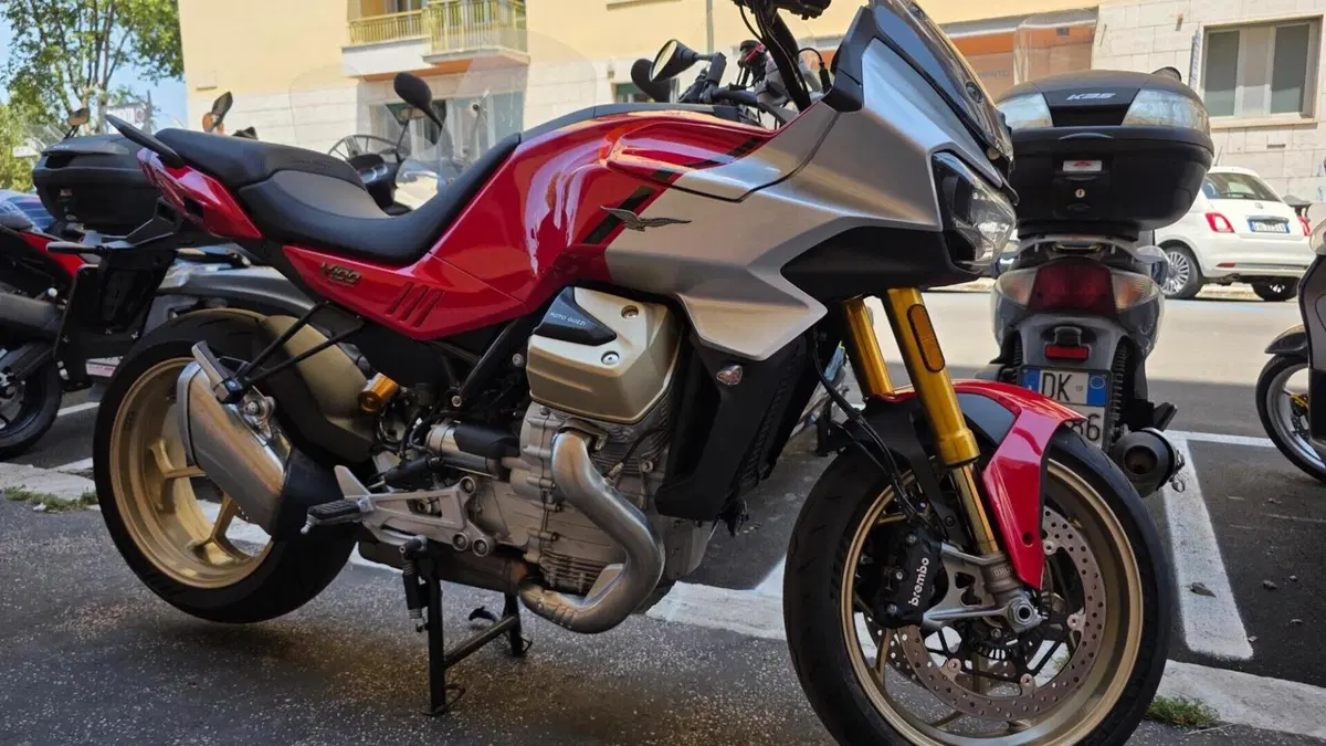 Moto Guzzi V100 Mandello S (2025 - 26)  (5)