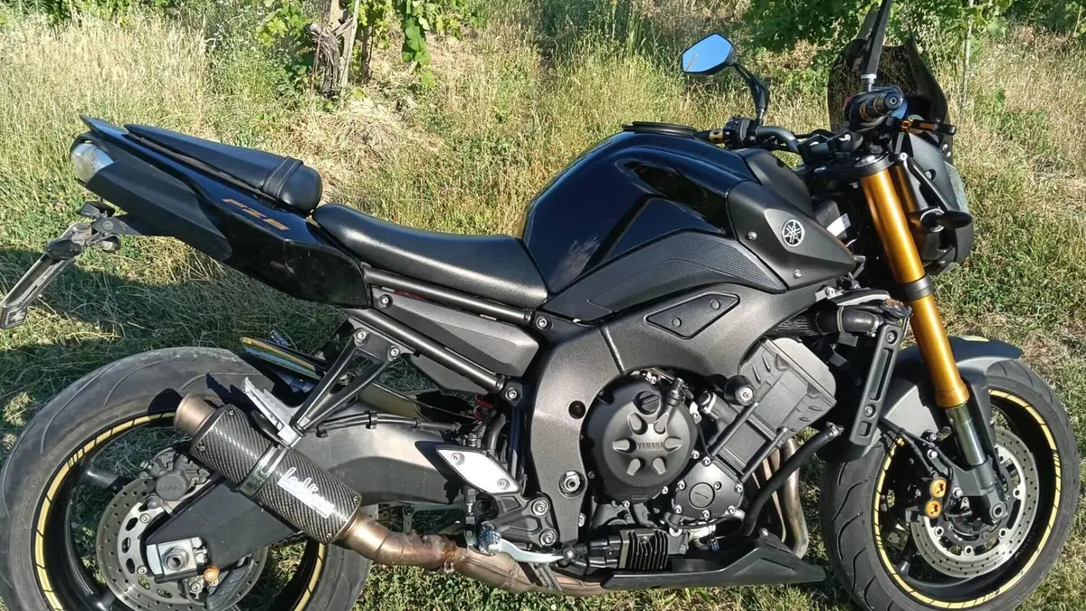 Yamaha FZ8 (2010 - 12) 