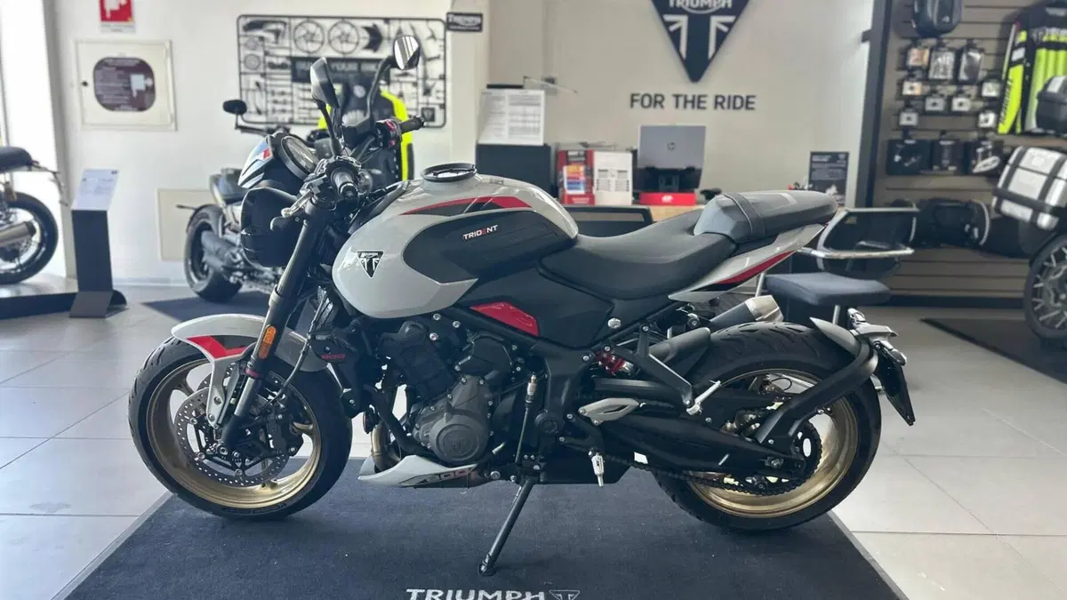 Triumph Trident 800 (2026)  (3)