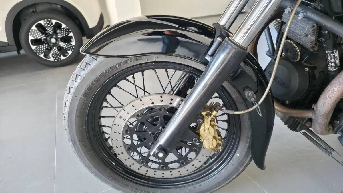 Moto Guzzi   (9)