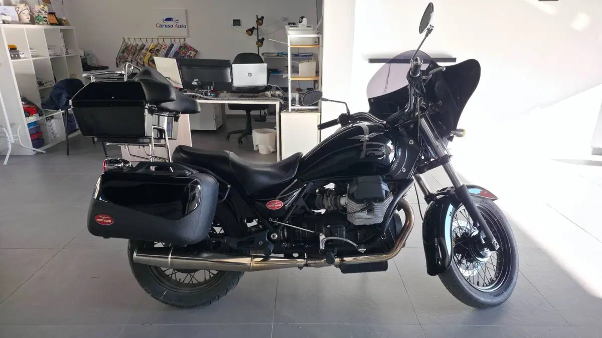 Moto Guzzi   (17)