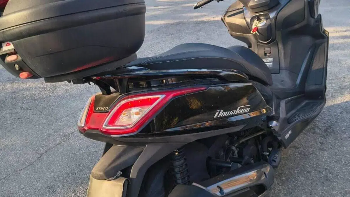 Kymco Downtown 350i ABS (2015 - 17)  (7)
