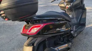 Kymco Downtown 350i ABS (2015 - 17)  (7)